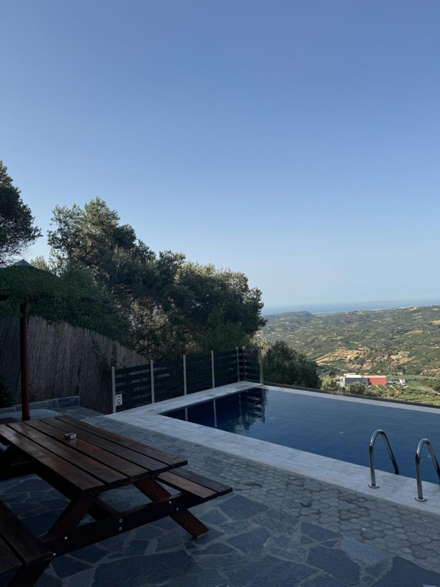 קאטו אסיטס Villa Kastelas מראה חיצוני תמונה